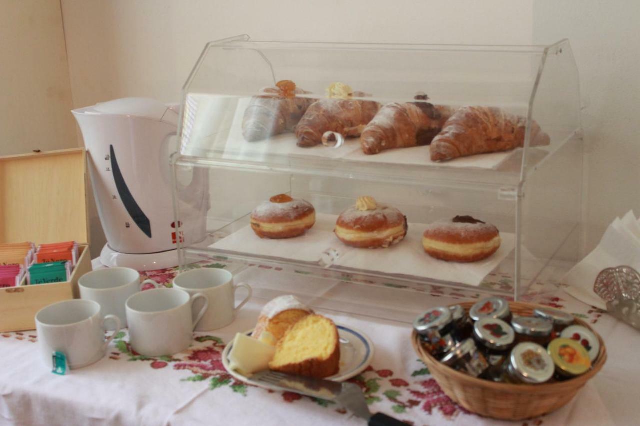 Terrazze Dell'Artista Bed and Breakfast Saletto Buitenkant foto